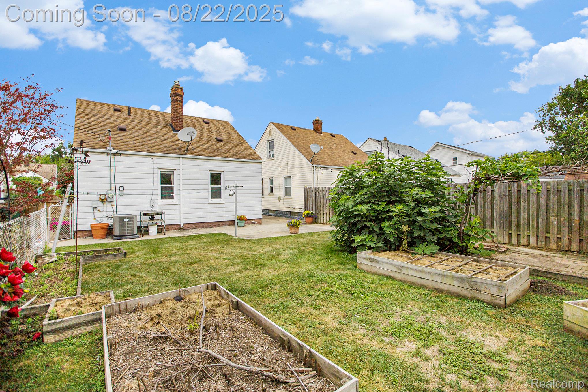 Lincoln Park City, Michigan 48146, United States, 3 Bedrooms Bedrooms, ,1 BathroomBathrooms,Residential,Pending,195379