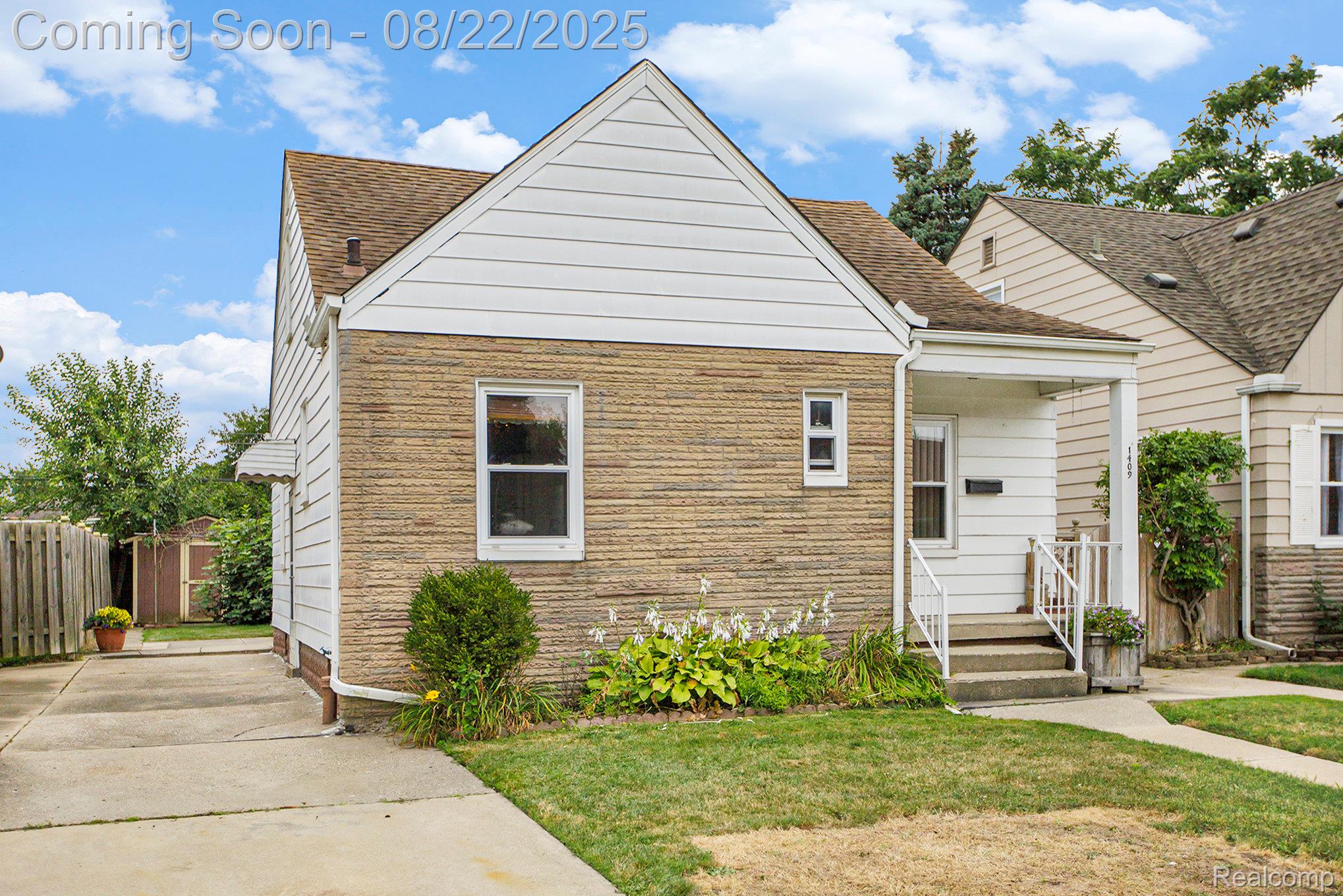 Lincoln Park City, Michigan 48146, United States, 3 Bedrooms Bedrooms, ,1 BathroomBathrooms,Residential,Pending,195379 Lincoln Park City, Michigan 48146, United States, 3 Bedrooms Bedrooms, ,1 BathroomBathrooms,Residential,Pending,195379