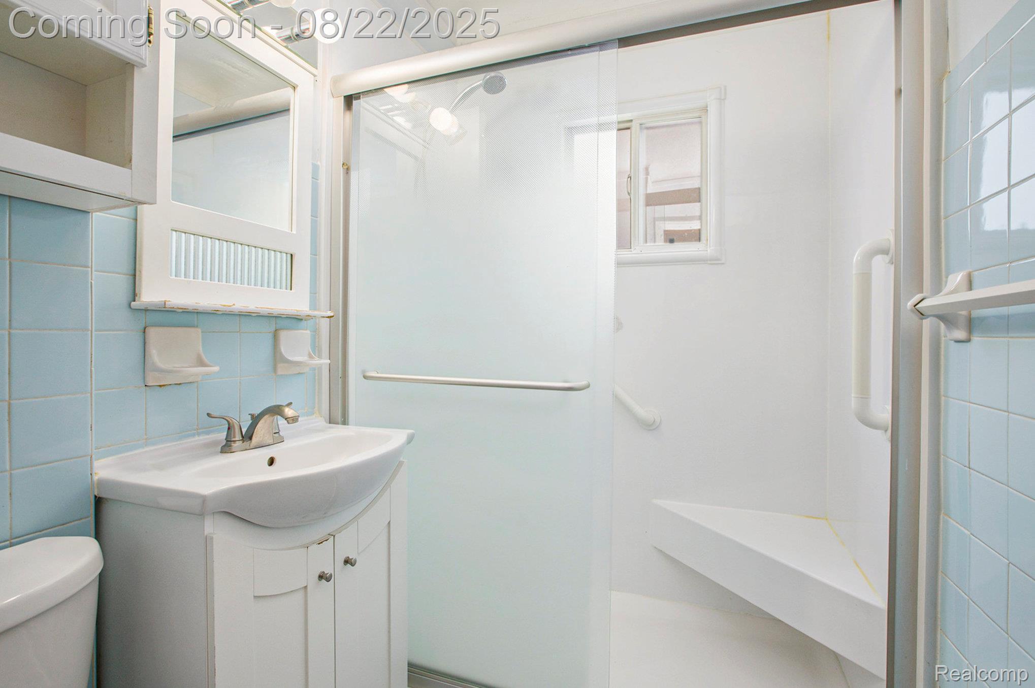 Lincoln Park City, Michigan 48146, United States, 3 Bedrooms Bedrooms, ,1 BathroomBathrooms,Residential,Pending,195379