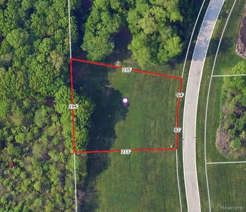 16637 Kings Fairway Lane Grand Blanc City MI 48439