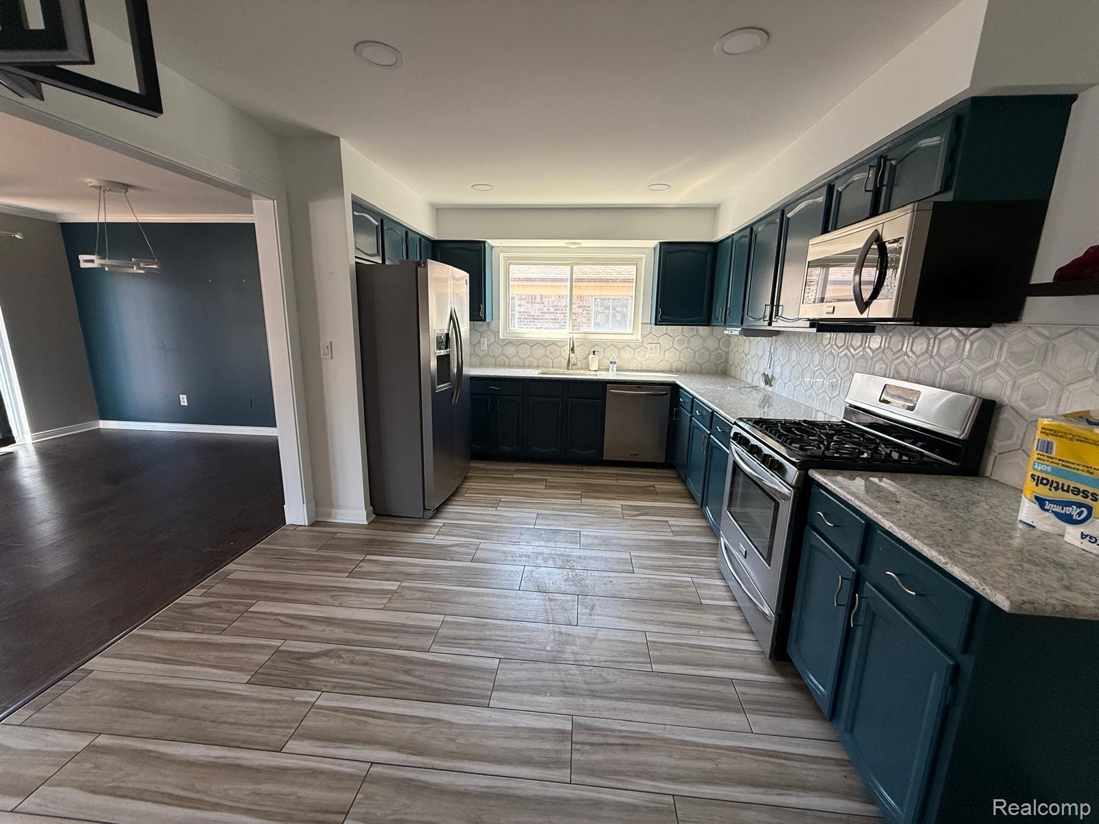 35826 Foothill Drive