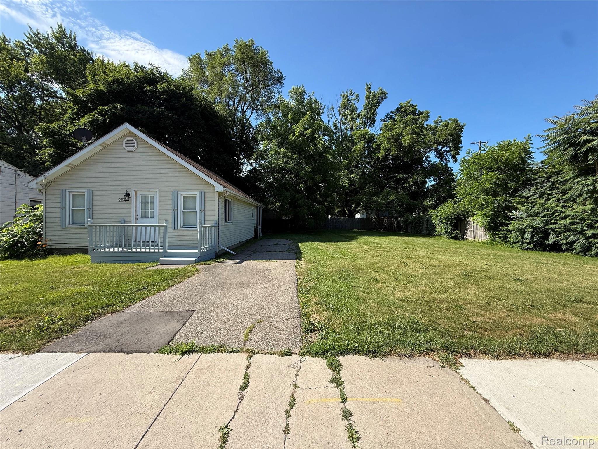 2194 E Bristol Road