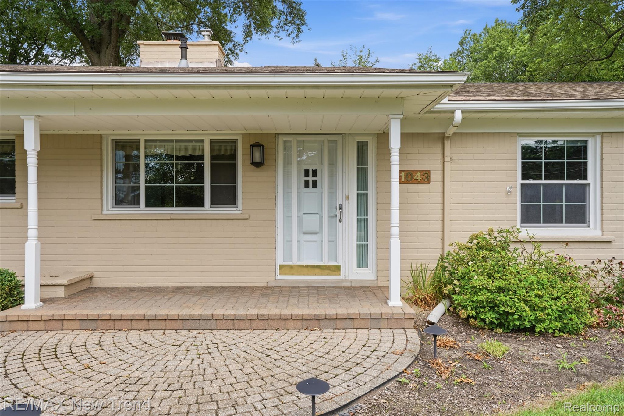 1043 Westview Road