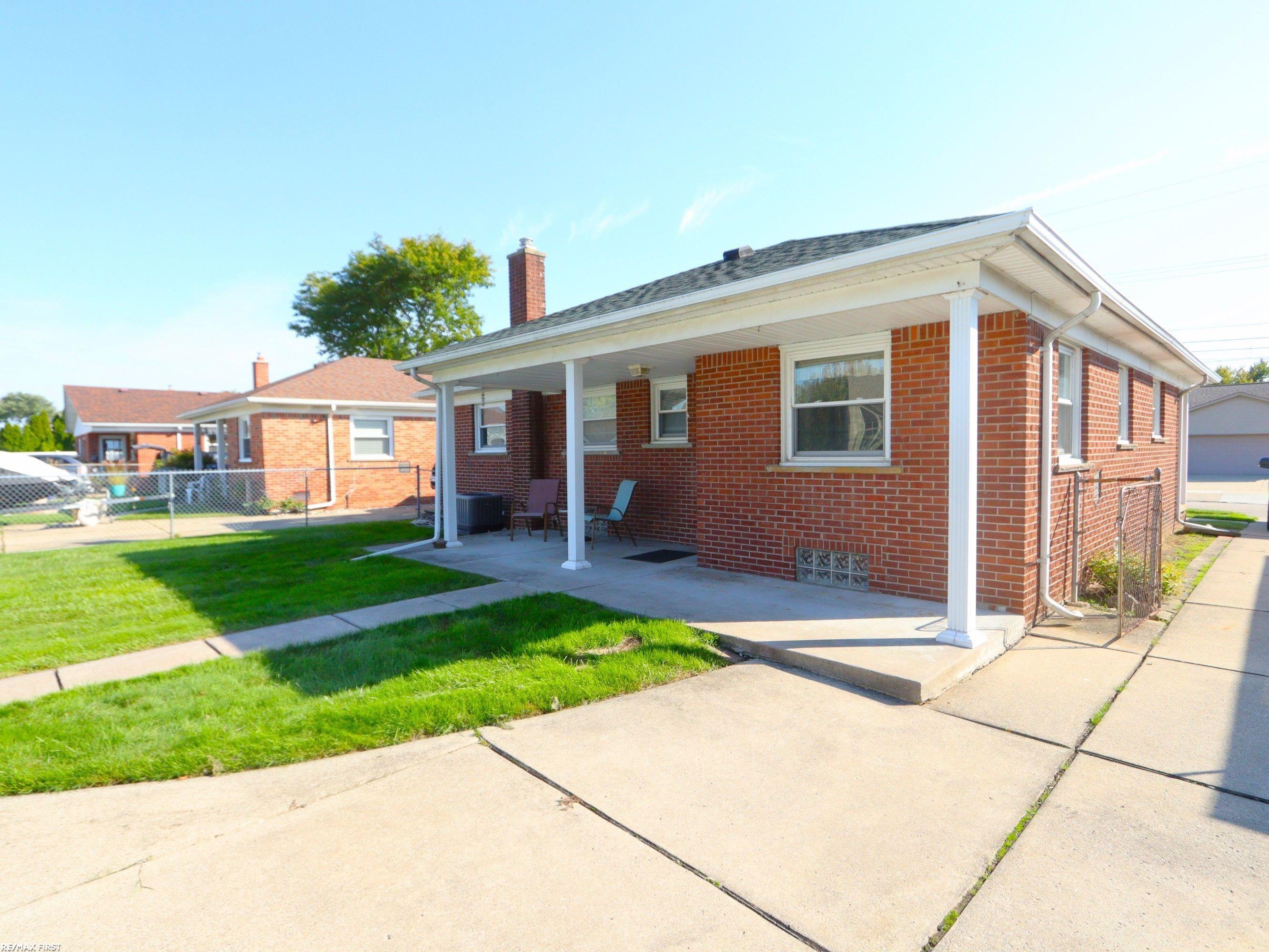 22549 Shorewood Drive