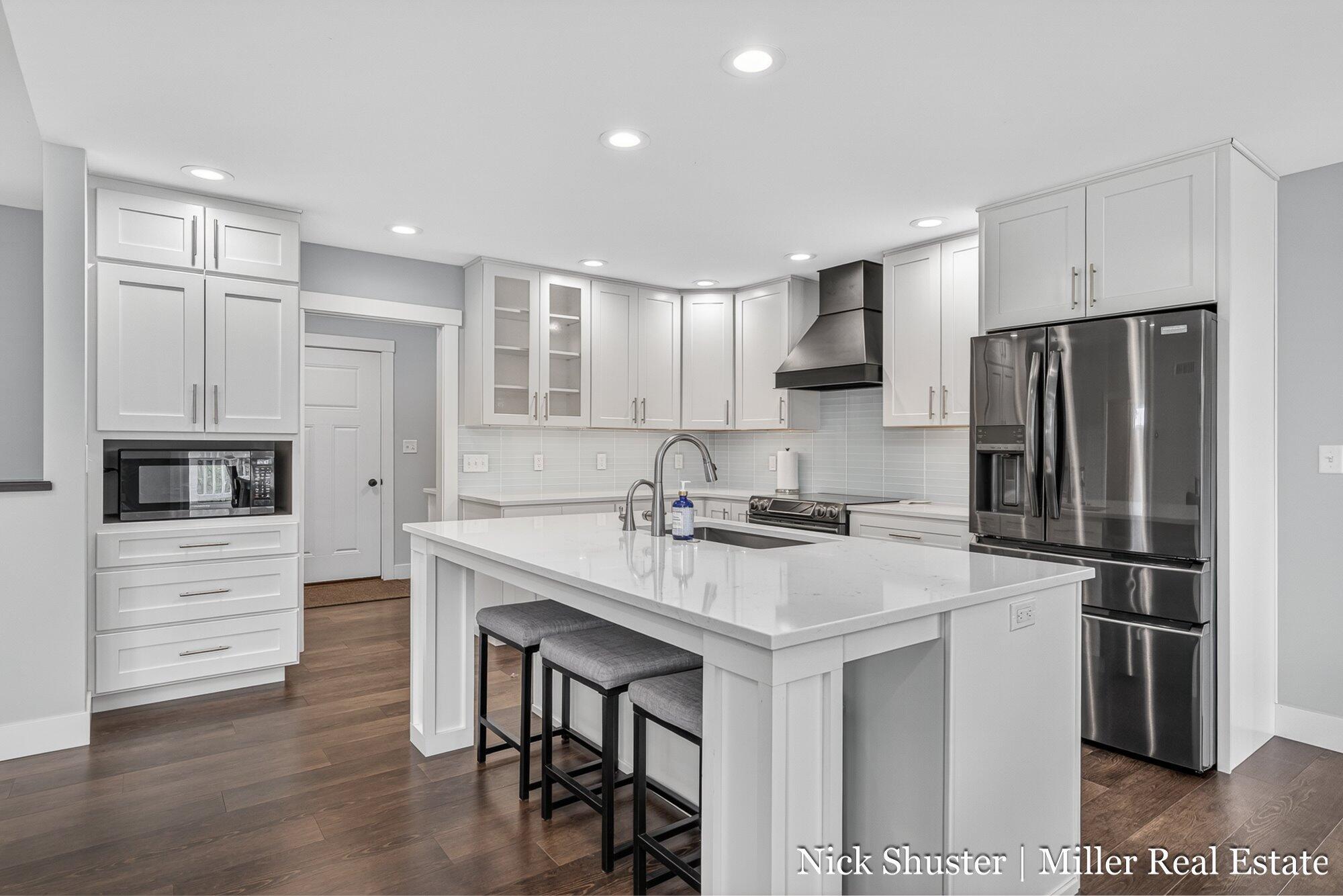 128 Thorn Hill Court