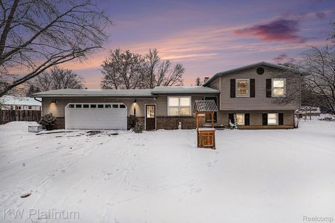 5452 Columbia Court Oregon Township MI 48446