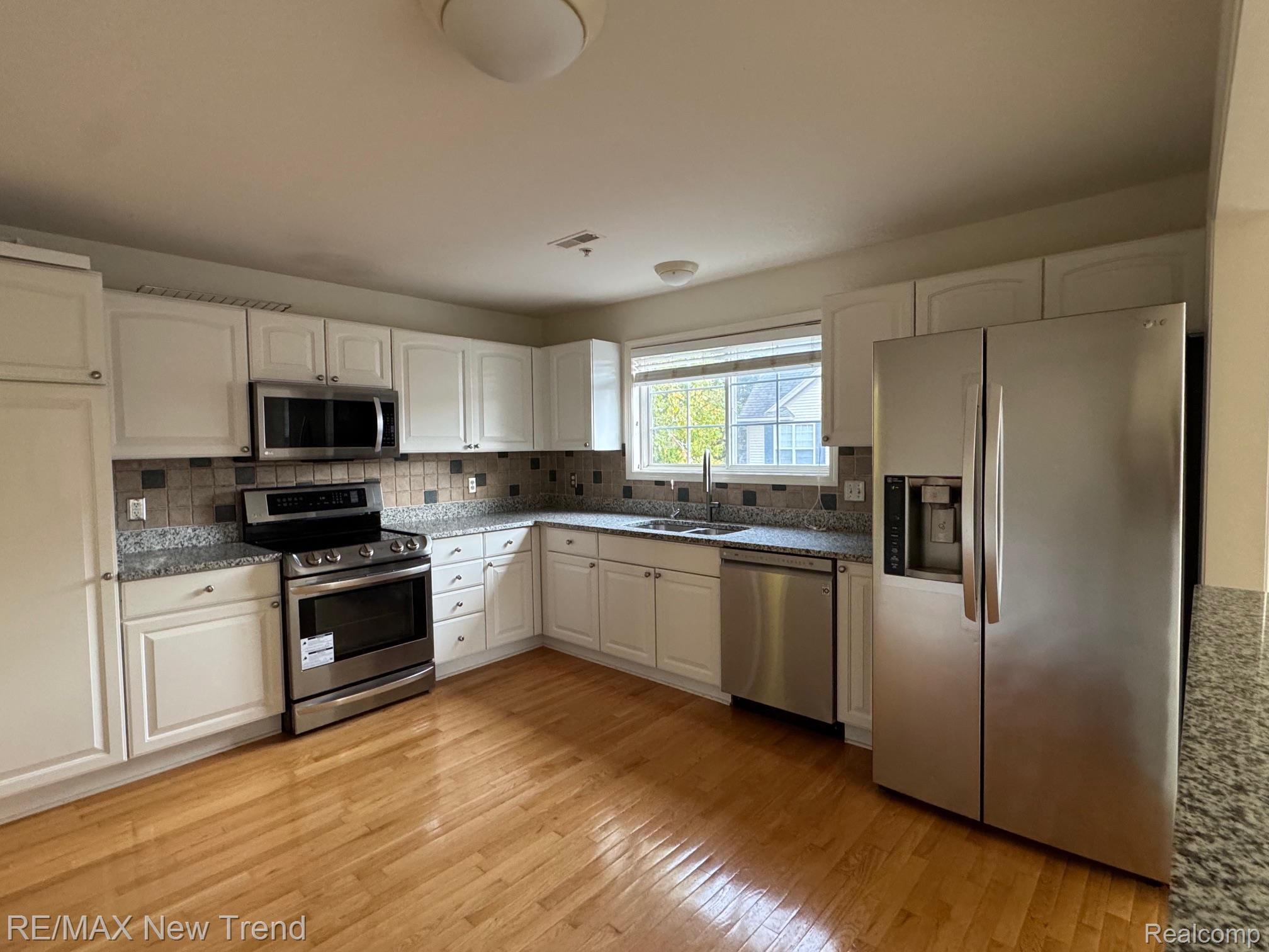 28280 Carlton Way Drive