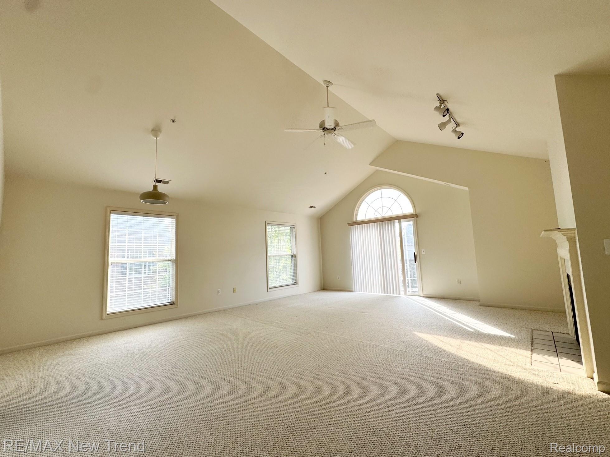 28280 Carlton Way Drive