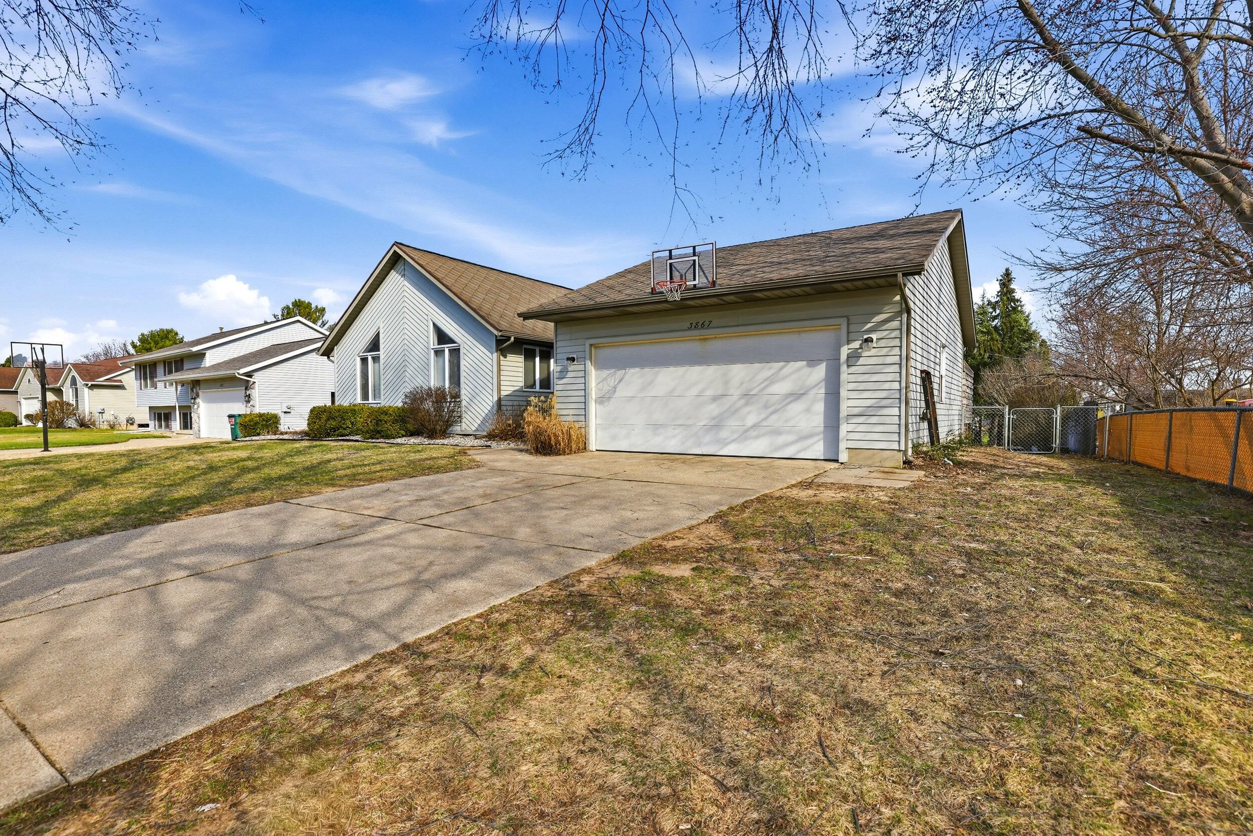 3867 Brookfield Drive
