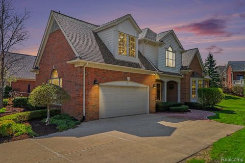 2869 Hastings Court Oakland Charter Township MI 48306