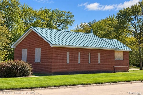 5078 M L KING AVE, FLINT, MI 48505 - Image c9aecb9657f9c2445ef41c5cff67d4da/1973068302