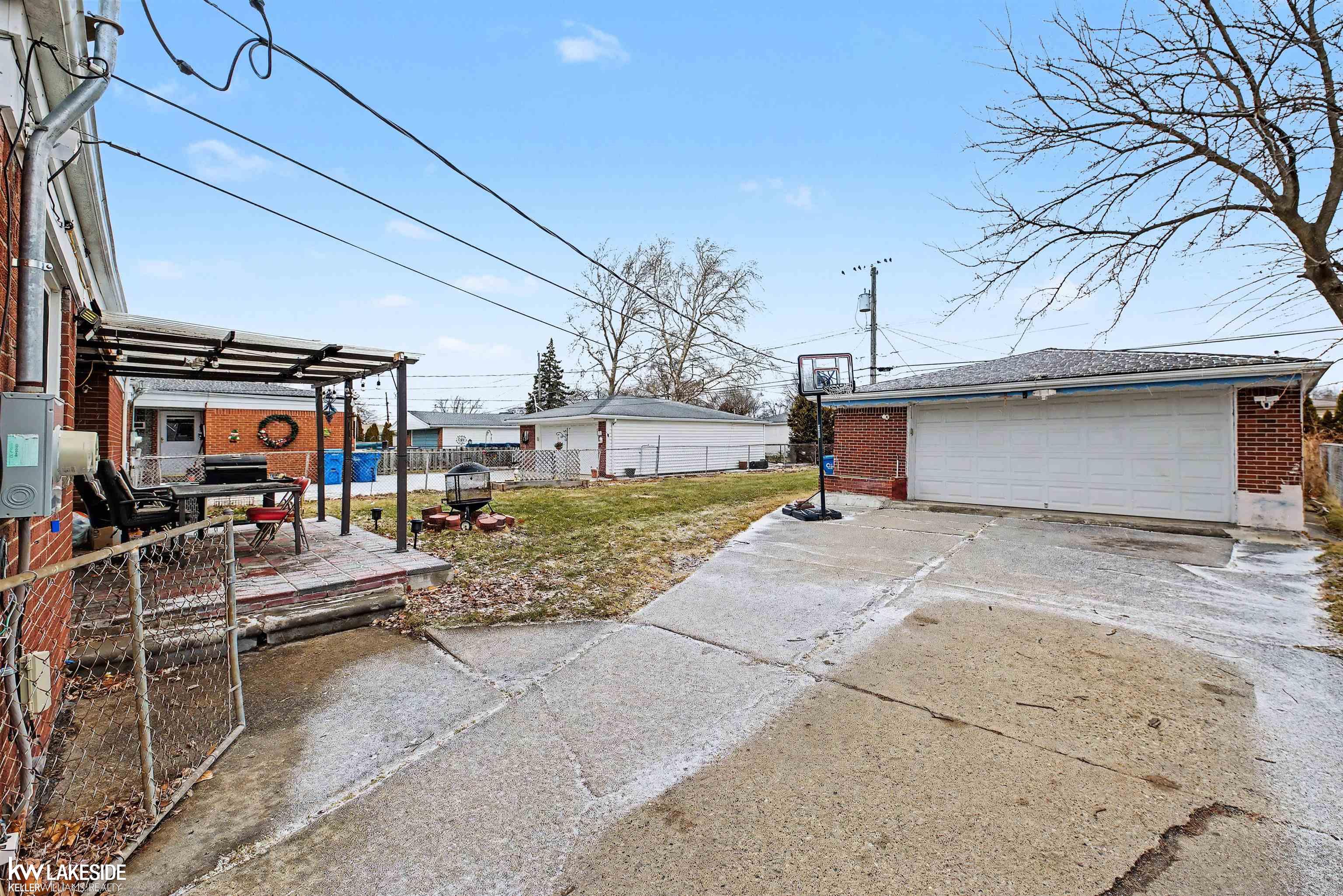 25034 Cunningham Avenue