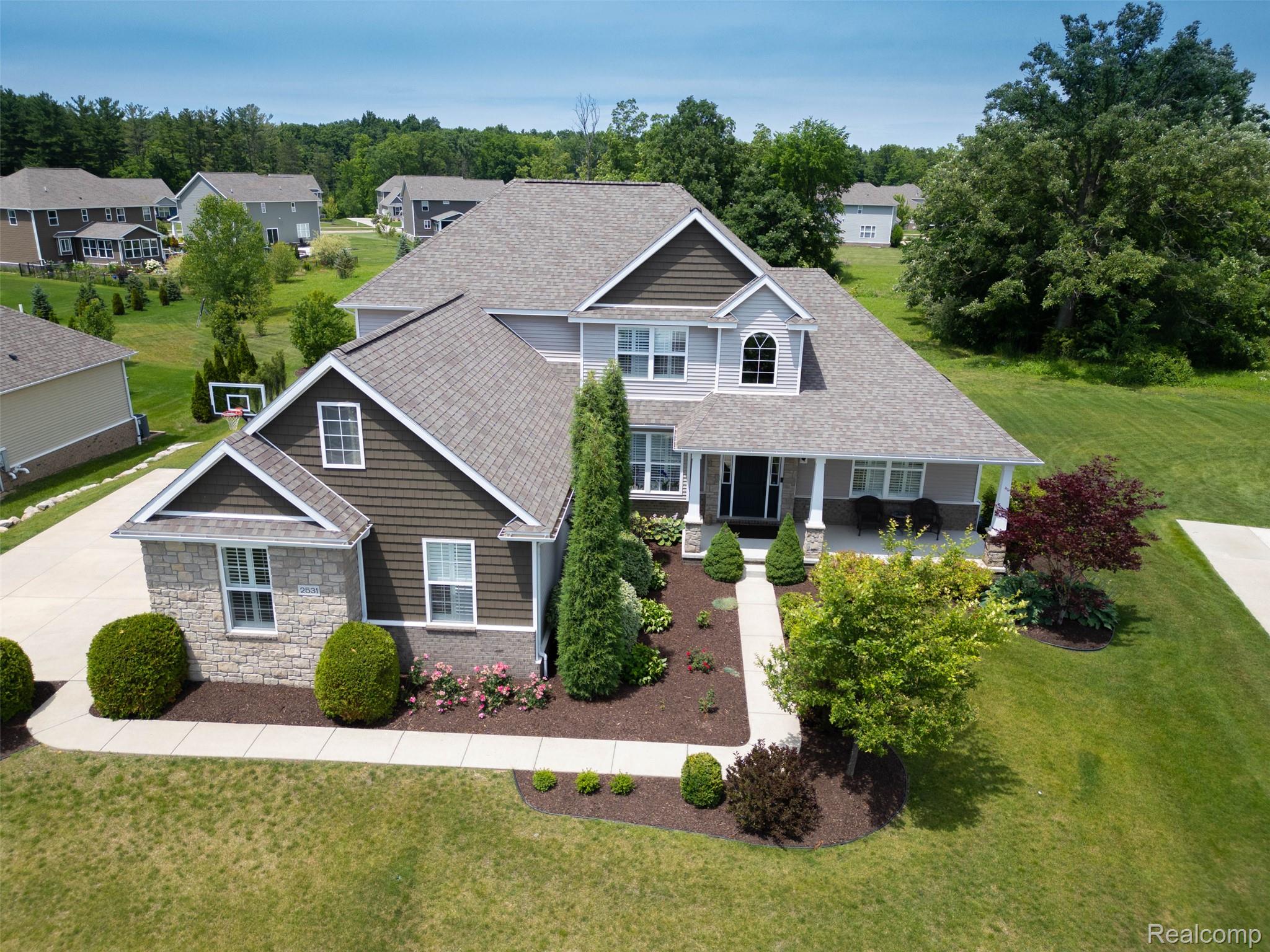2531 Walnut View Drive