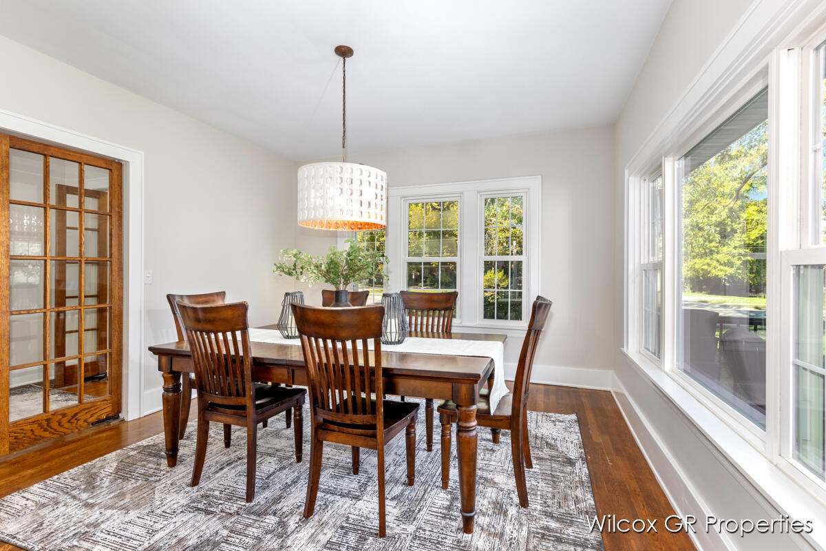 2700 Plainfield Avenue NE