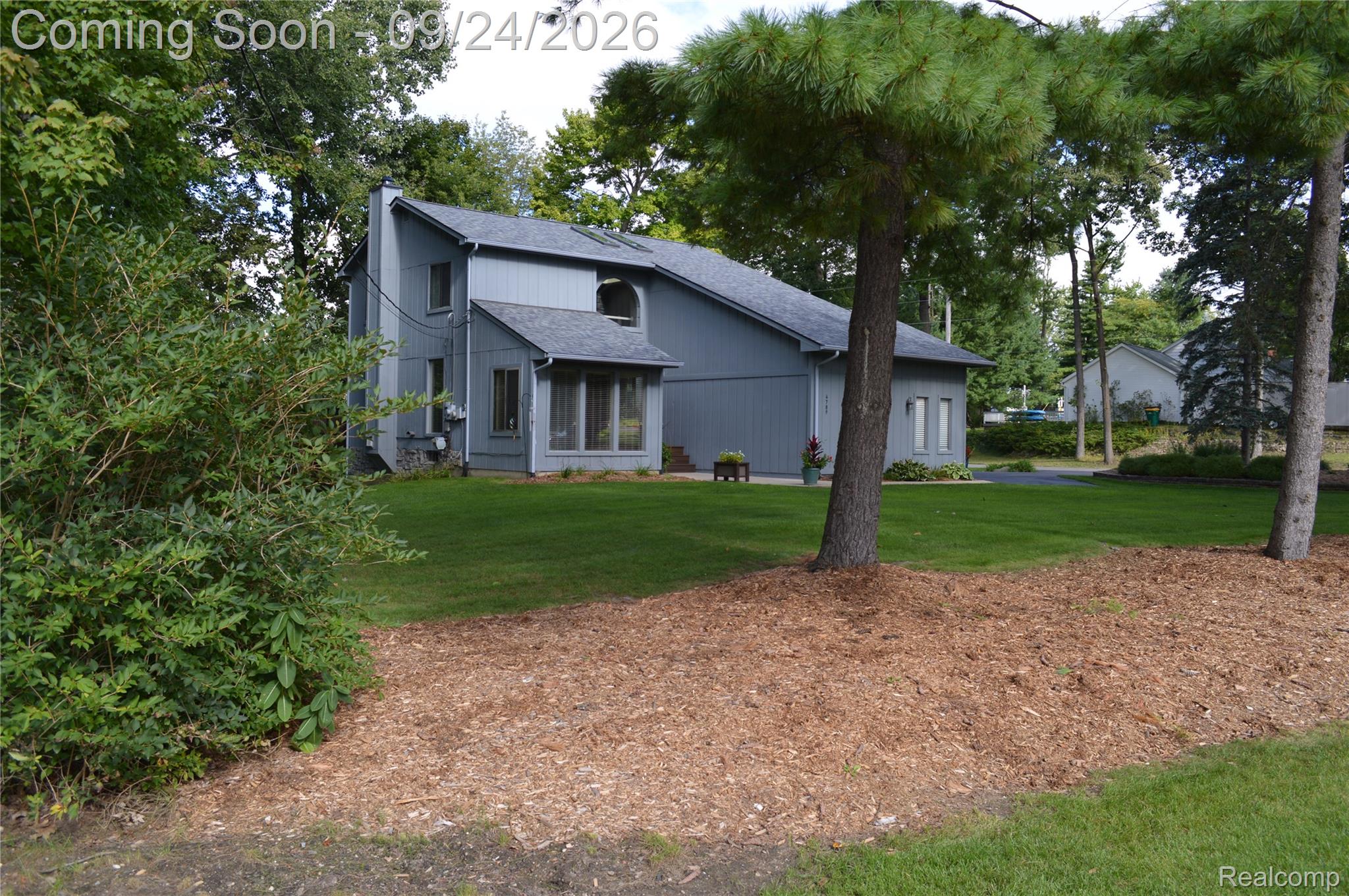 4789 Curtis Lane
