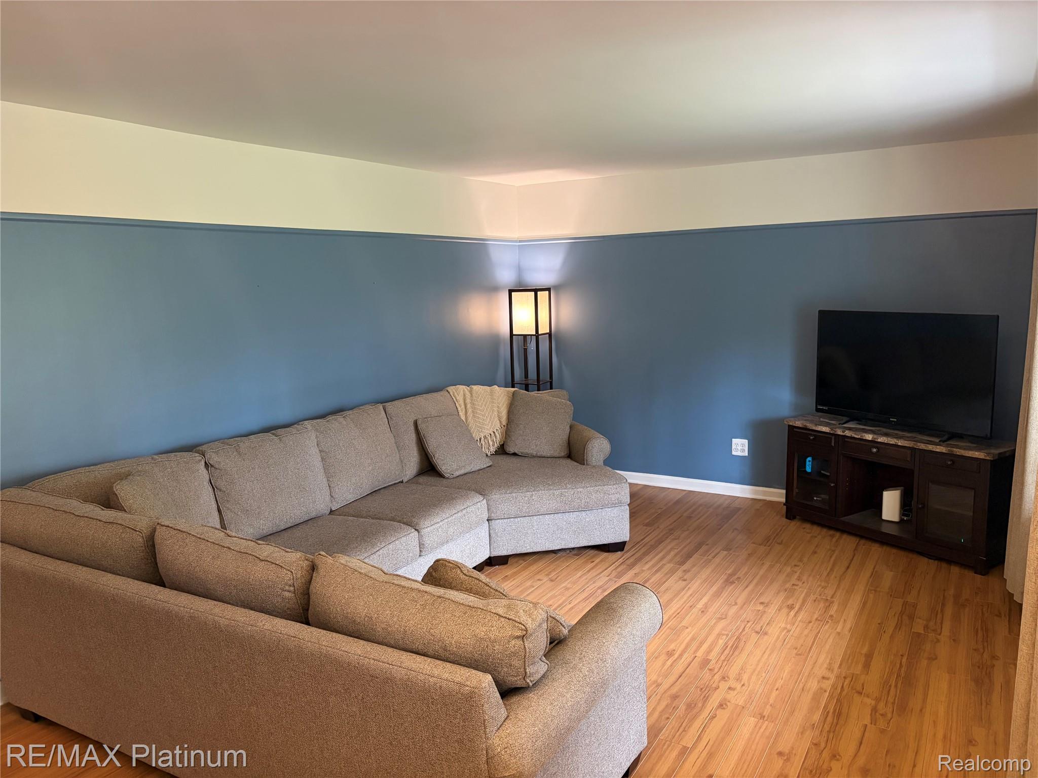 2482 Livernois Drive