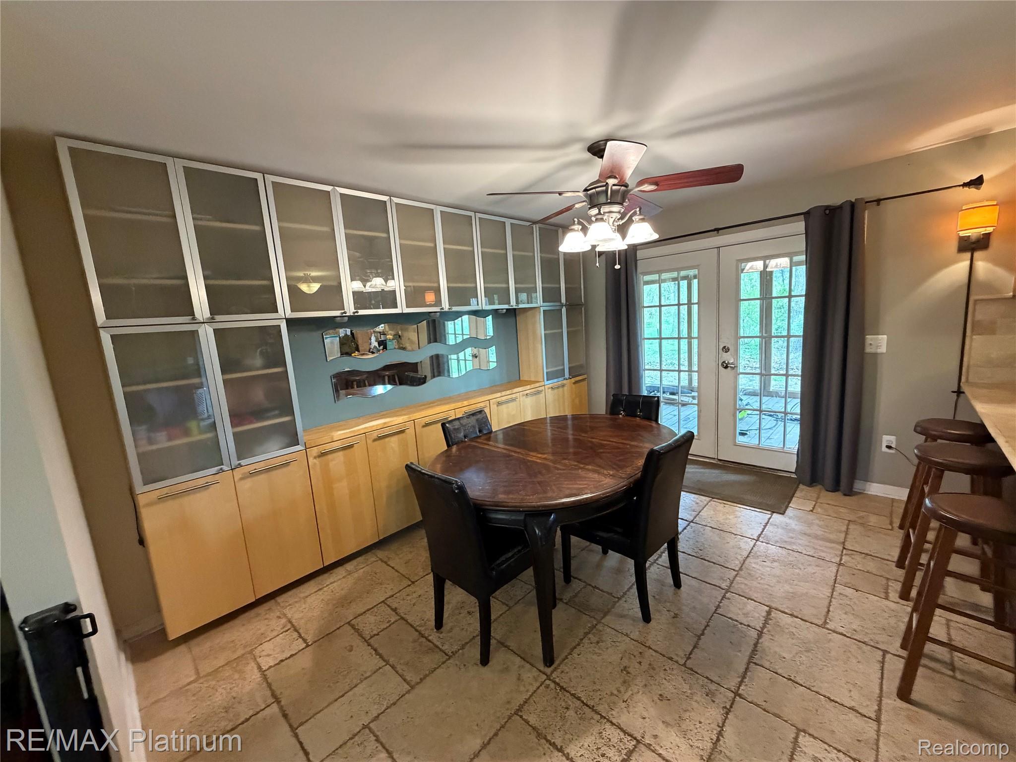 2482 Livernois Drive