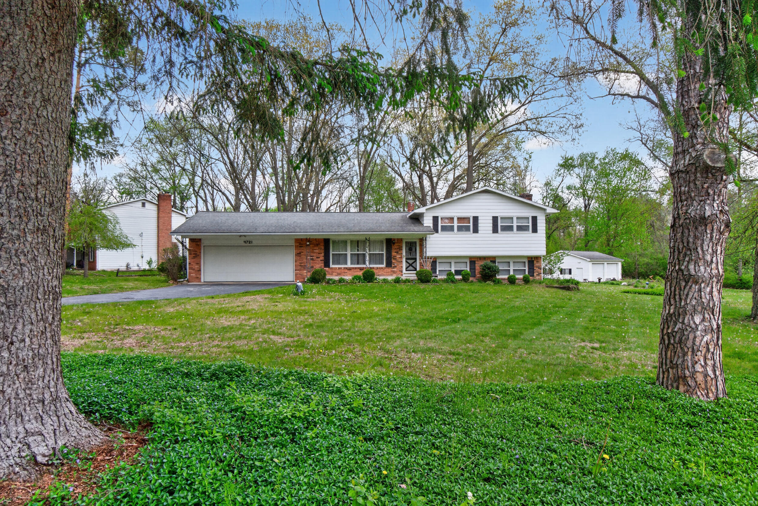 4721 Pin Oak Trail