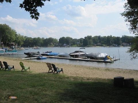 Tiny photo for 67404 Victory Shore Drive #6, Keeler Township, MI 49047 (MLS # 69026009587)