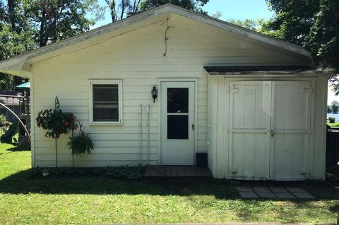 Tiny photo for 67404 Victory Shore Drive #6, Keeler Township, MI 49047 (MLS # 69026009587)