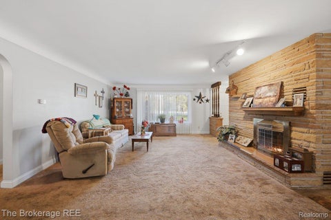 Tiny photo for 2336 Maple Road, Grand Blanc Charter Township, MI 48507 (MLS # 20261085269)