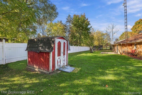 Tiny photo for 2336 Maple Road, Grand Blanc Charter Township, MI 48507 (MLS # 20261085269)