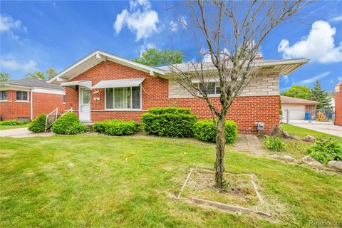 24223 LORETTA Avenue Warren City MI 48091