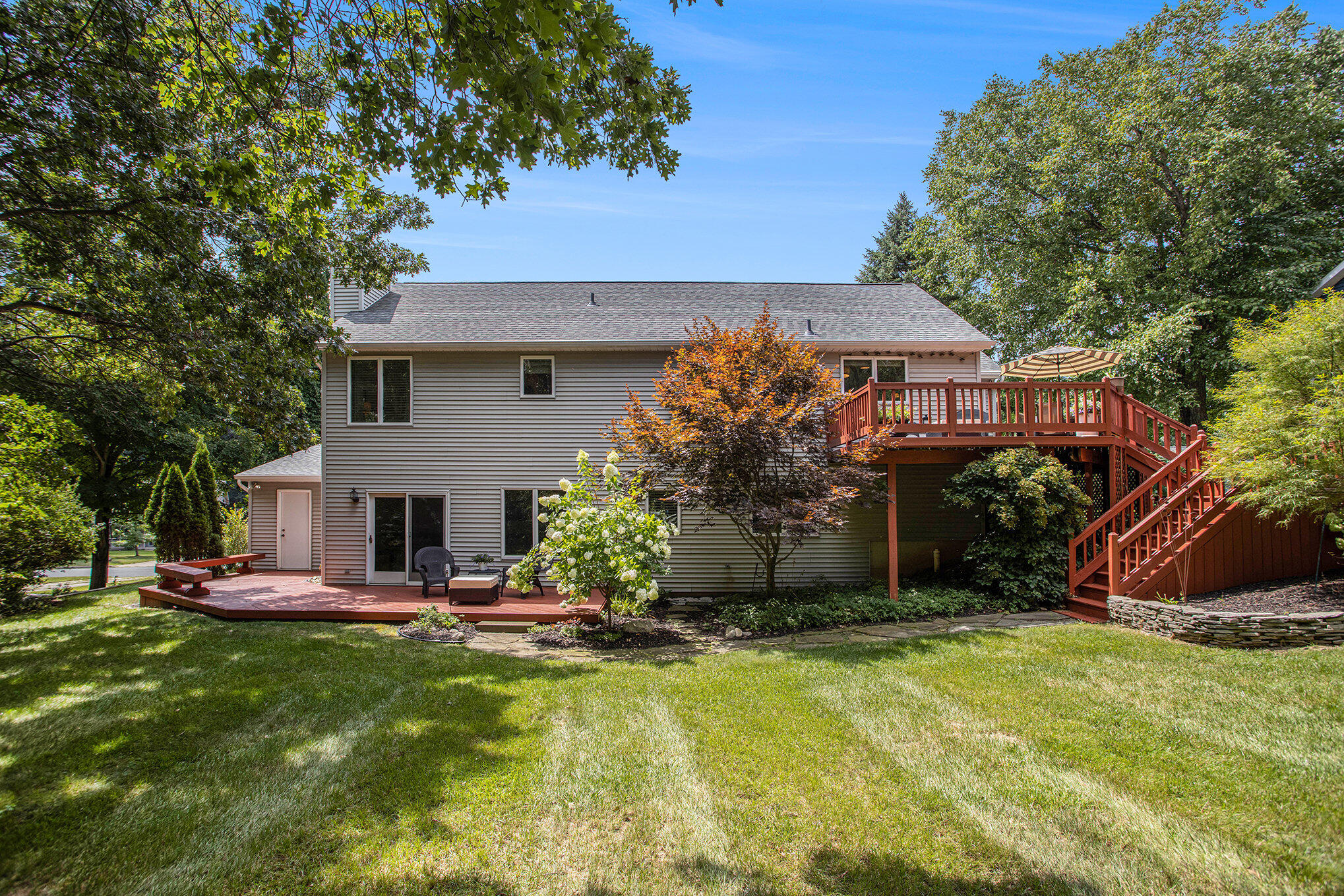 Comstock Charter Township, Michigan 49053, United States, 4 Bedrooms Bedrooms, ,3 BathroomsBathrooms,Residential,Pending,192249