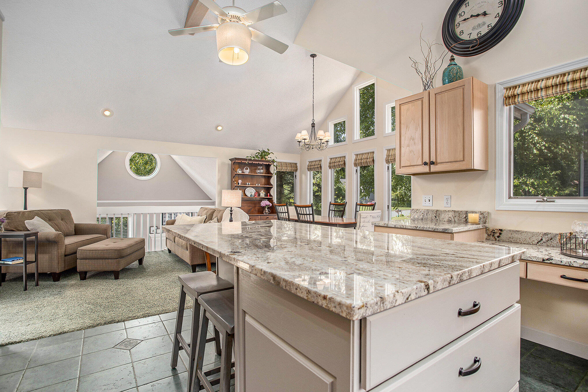 Comstock Charter Township, Michigan 49053, United States, 4 Bedrooms Bedrooms, ,3 BathroomsBathrooms,Residential,Pending,192249