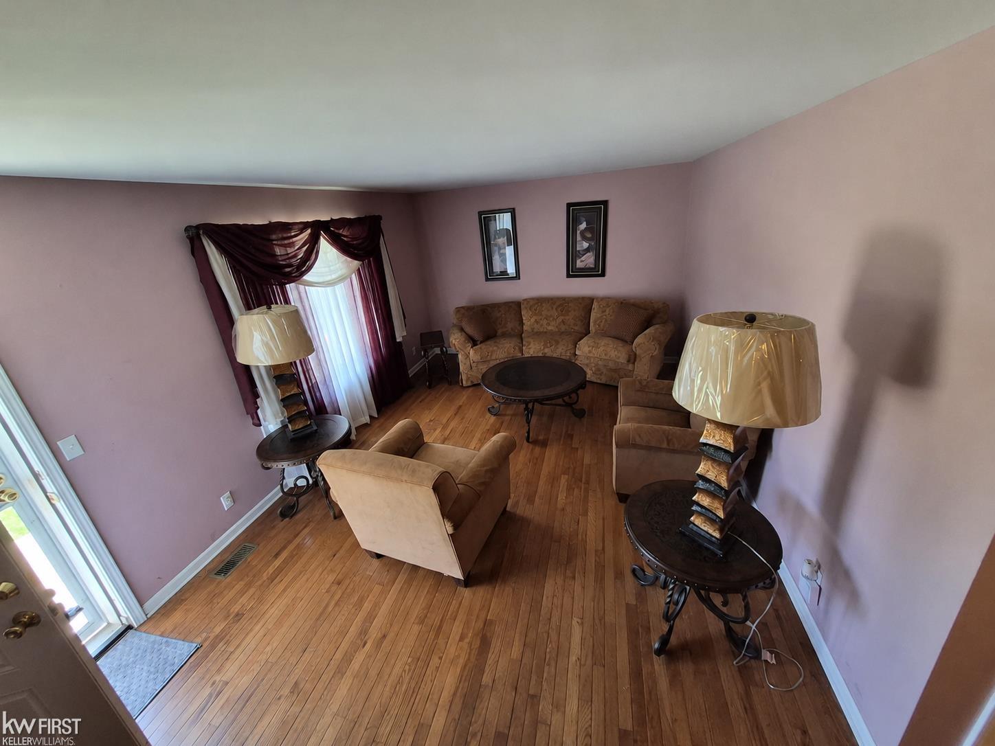 1282 Arrowhead Drive