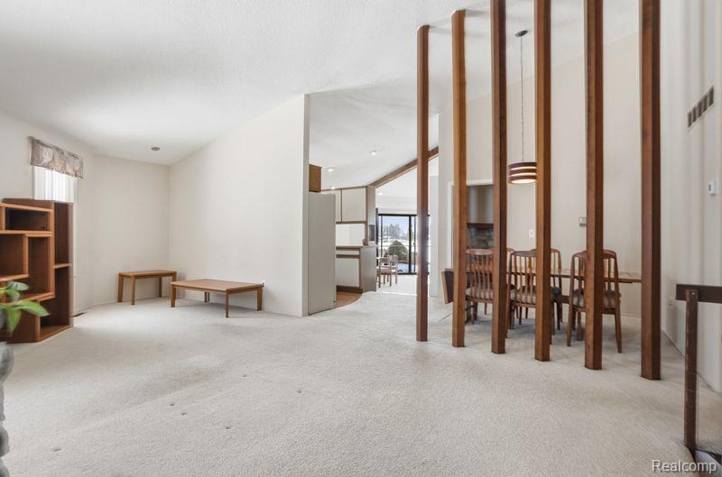 9136 Shinanguag Drive