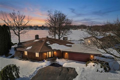 9136 Shinanguag Drive Atlas Township MI 48438