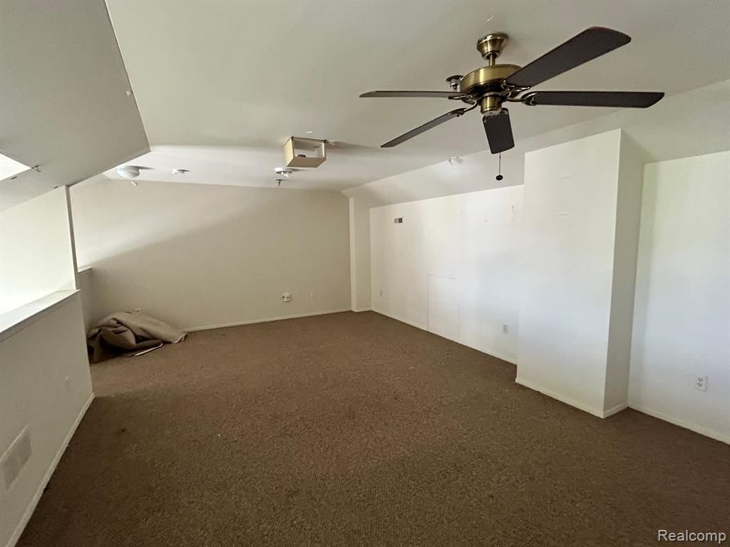 23315 GRAYSON Drive