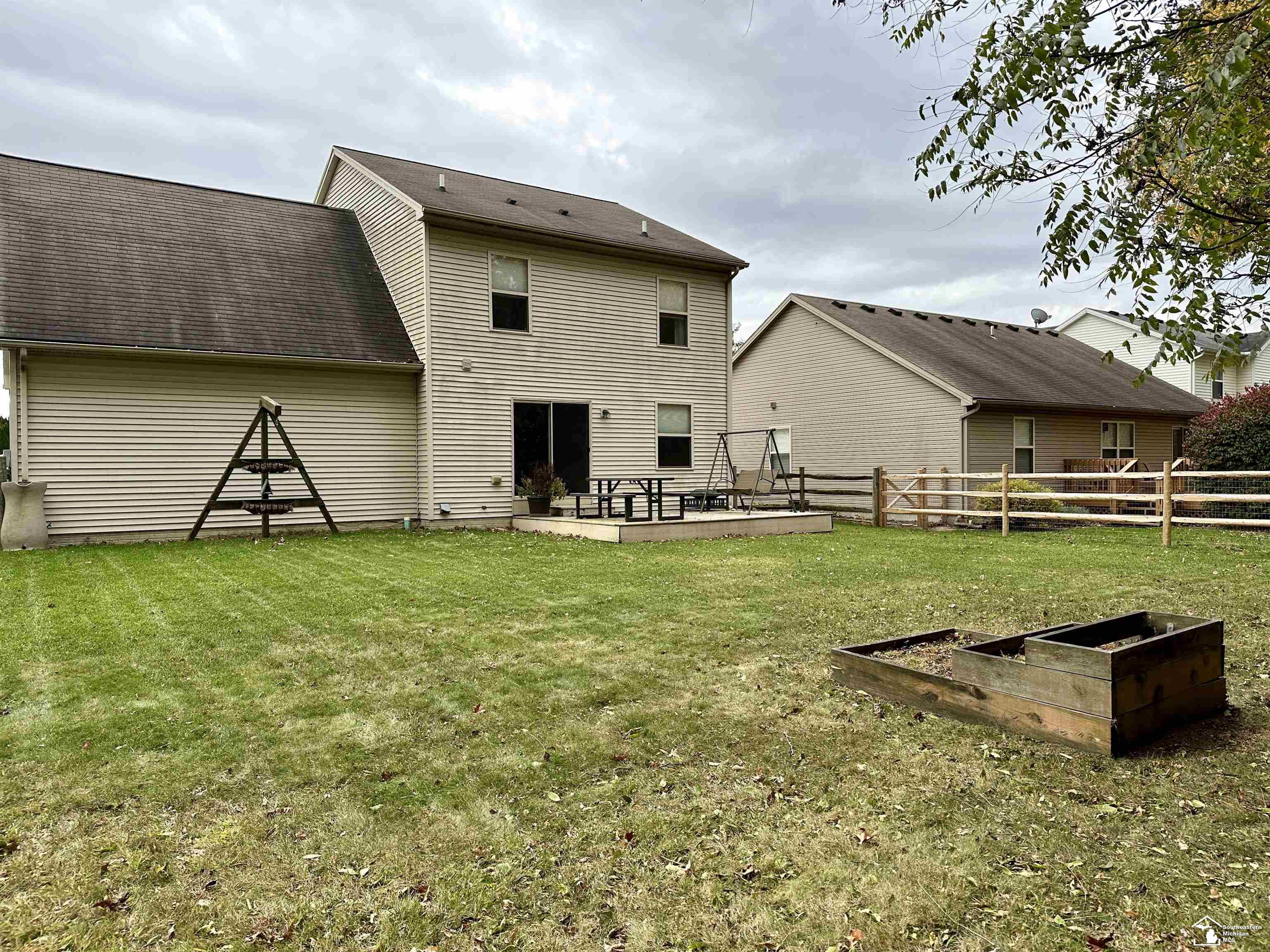 7547 Willow Pointe Drive