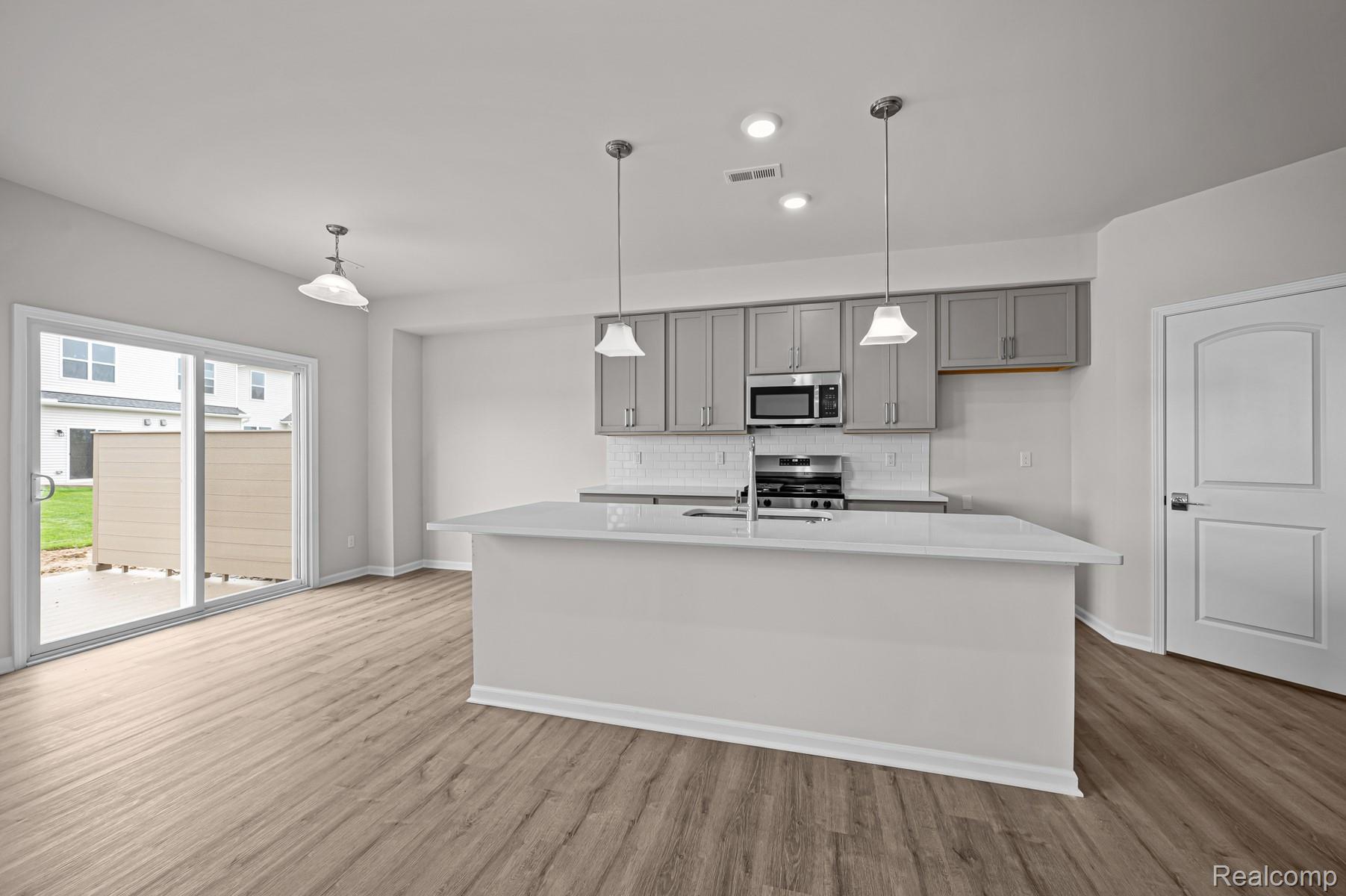 2302 MILL Lane