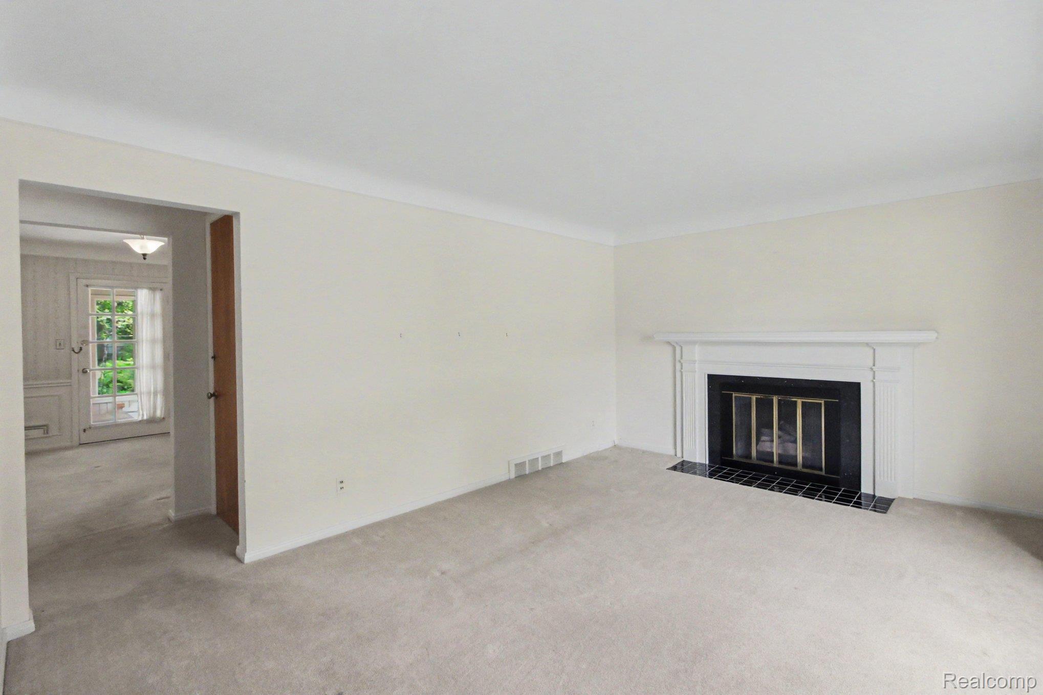 812 Lloyd Avenue