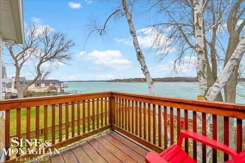 Tiny photo for 142 St Clair River Dr, Algonac City, MI 48001 (MLS # 58050203254)