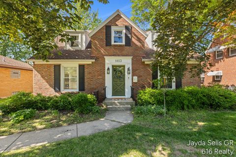Photo of 1853 Leonard Street NW, Grand Rapids City, MI 49504 (MLS # 65026025948)