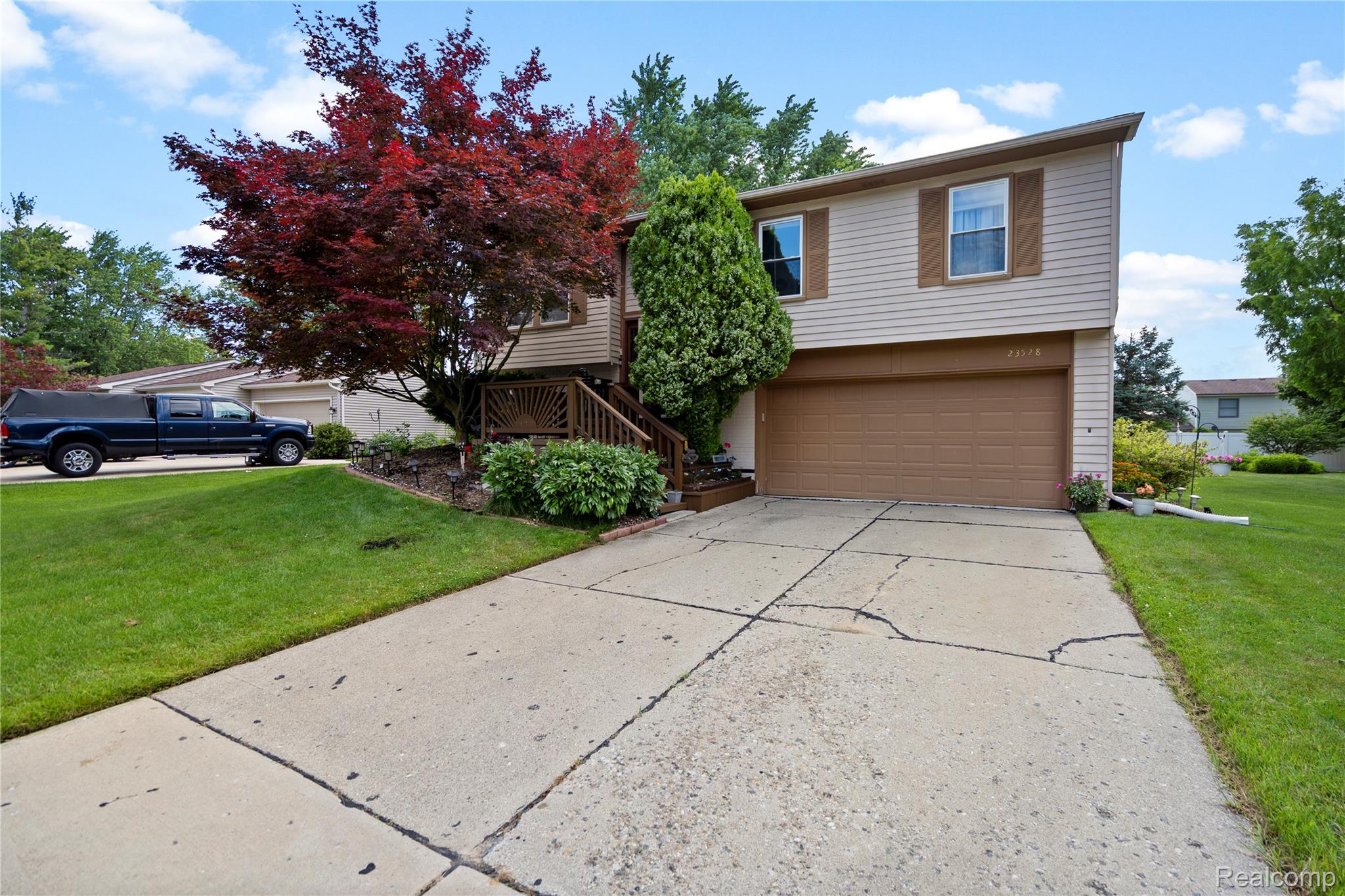 23528 Londonderry