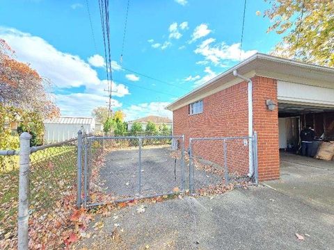 A home in EastpointeCity_Macomb