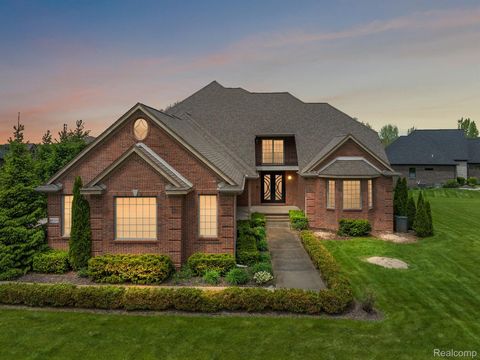 66701 NOTRE DAME Boulevard Washington Township MI 48095