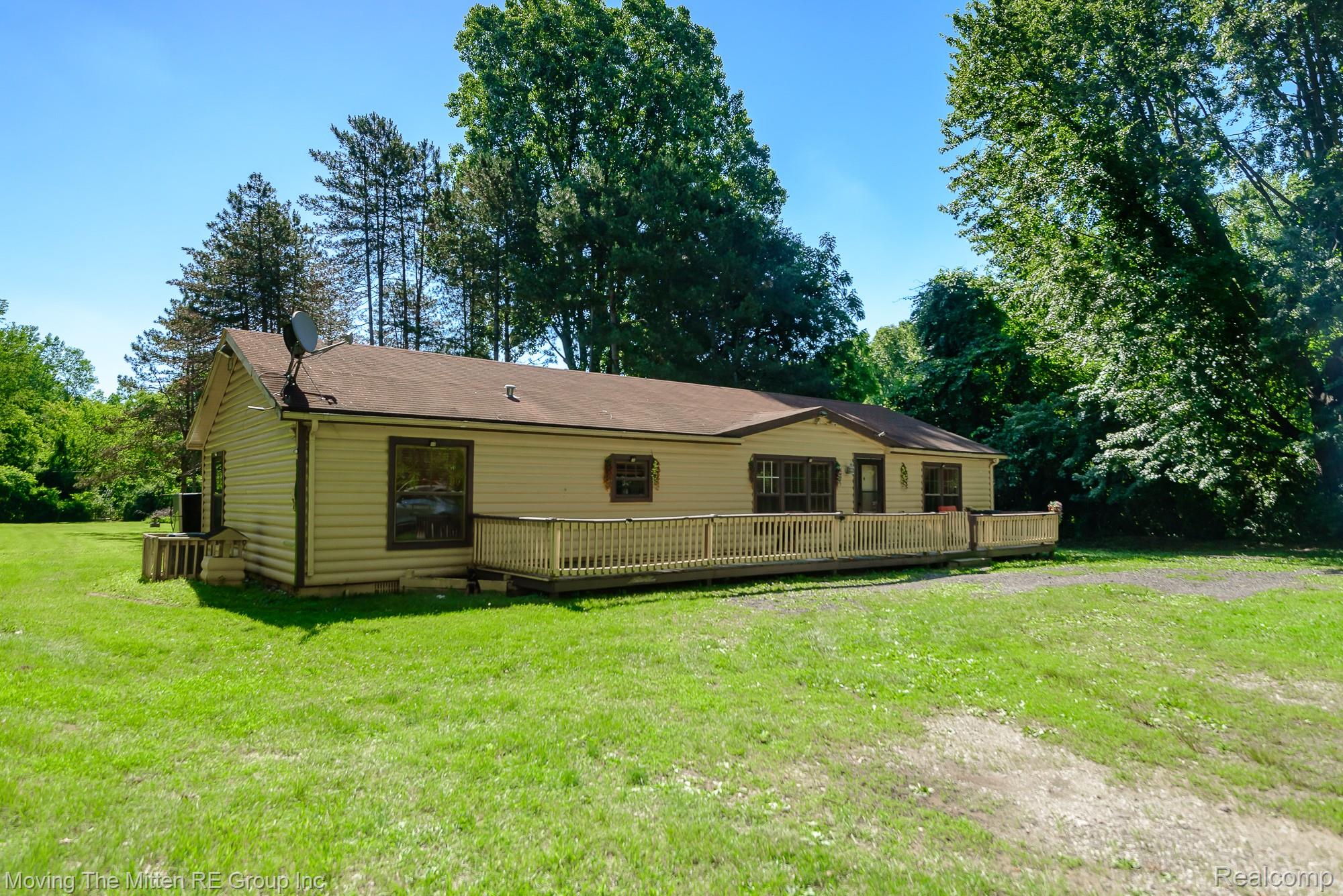 1422 Ridge Road