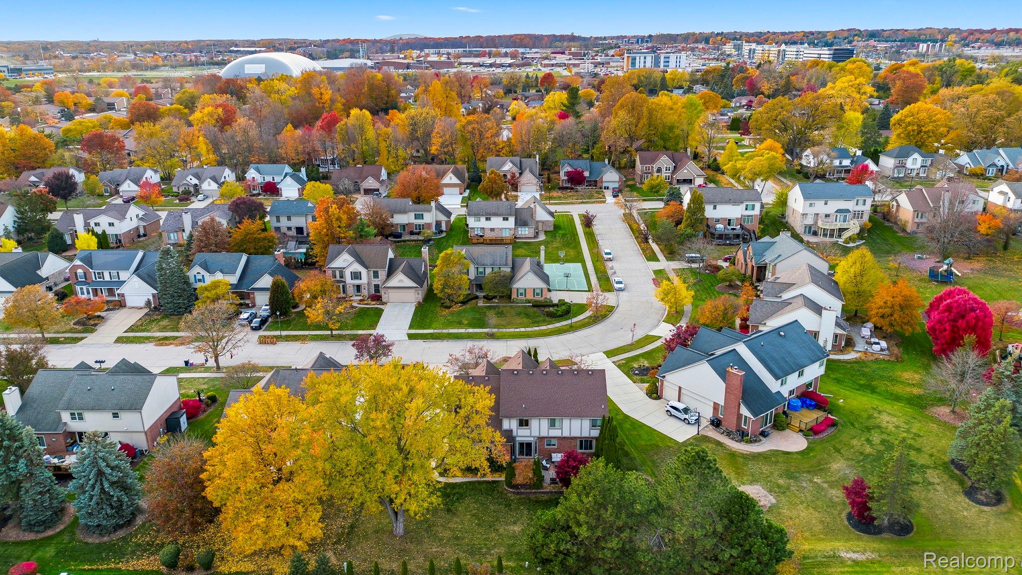 18546 Glastonbury Drive