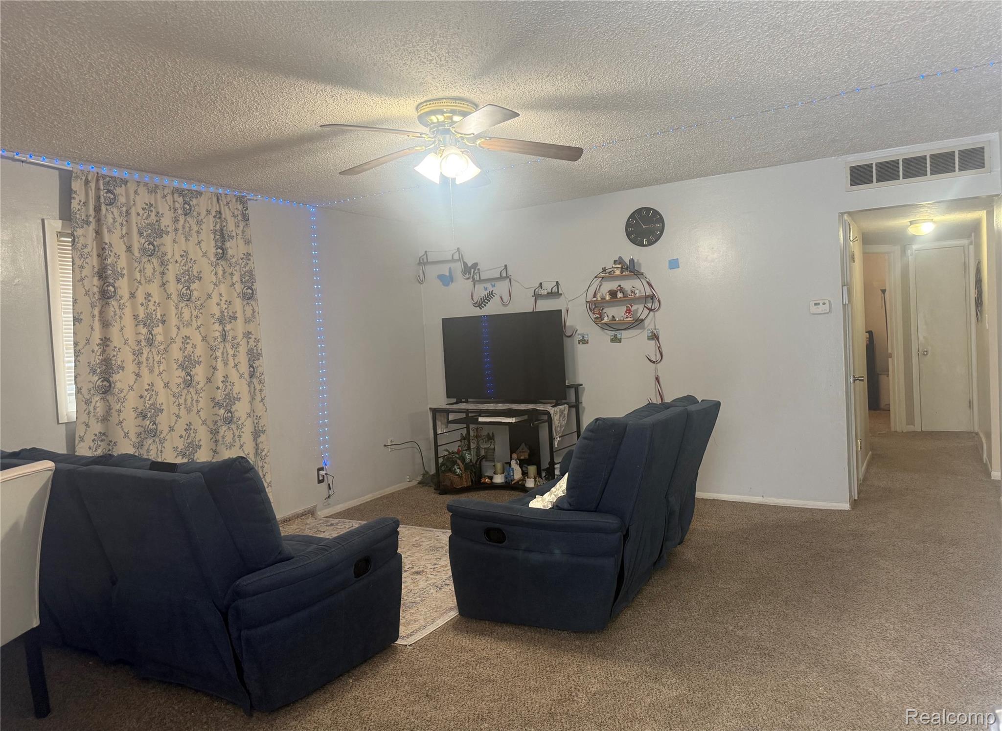 6475 N Highland Street