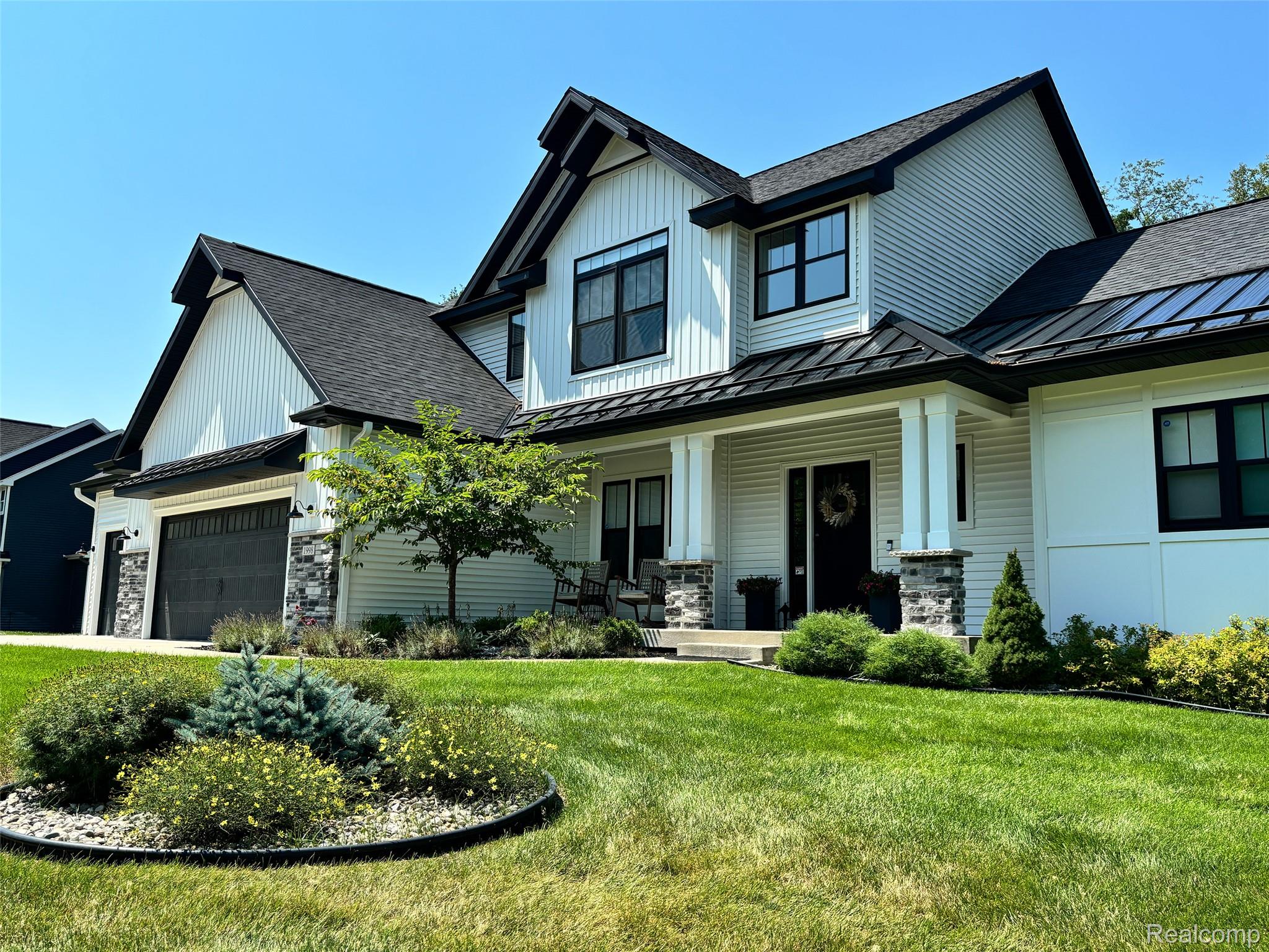 1998 Sienna Street