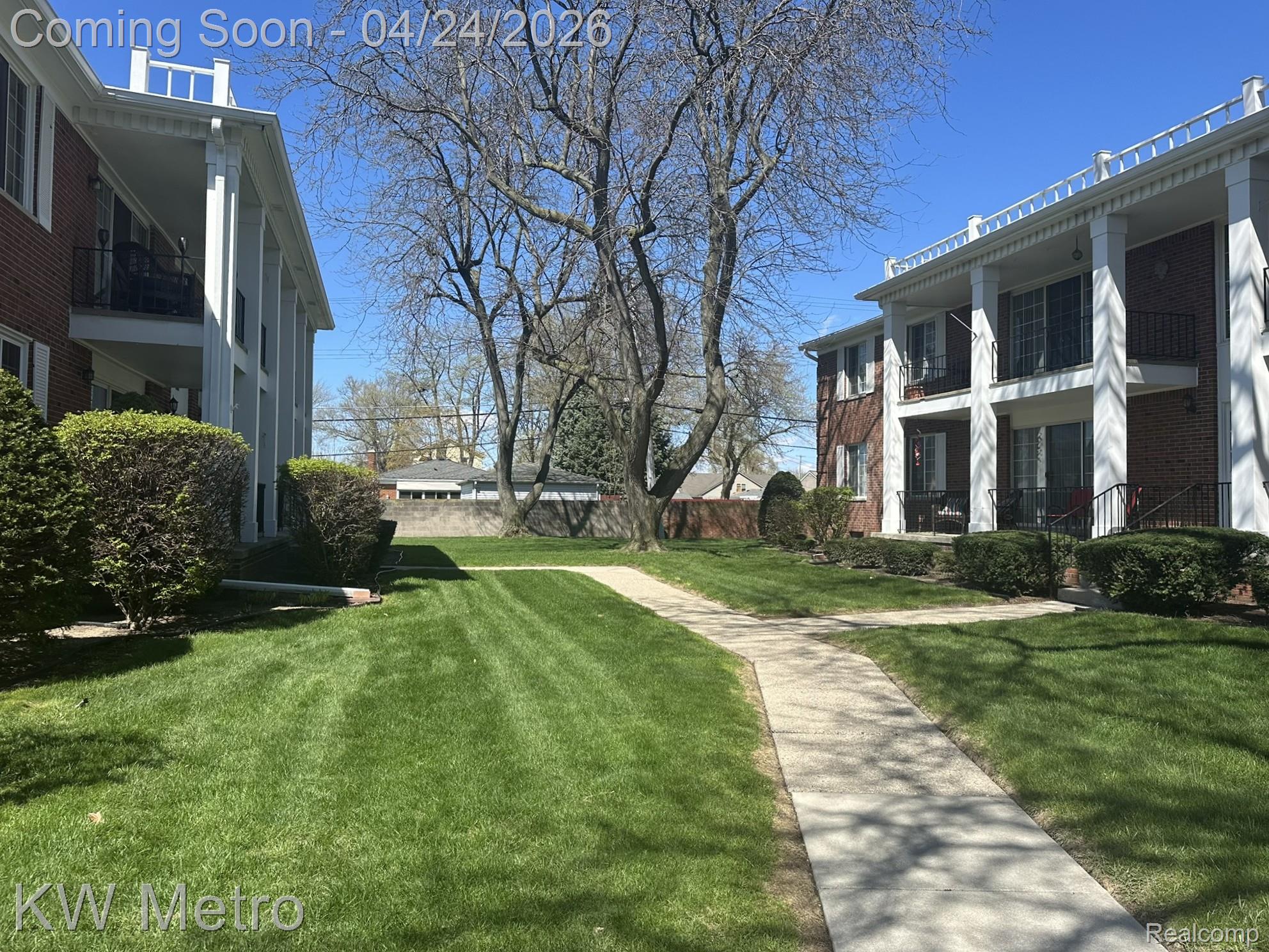 29603 Jefferson Avenue 13