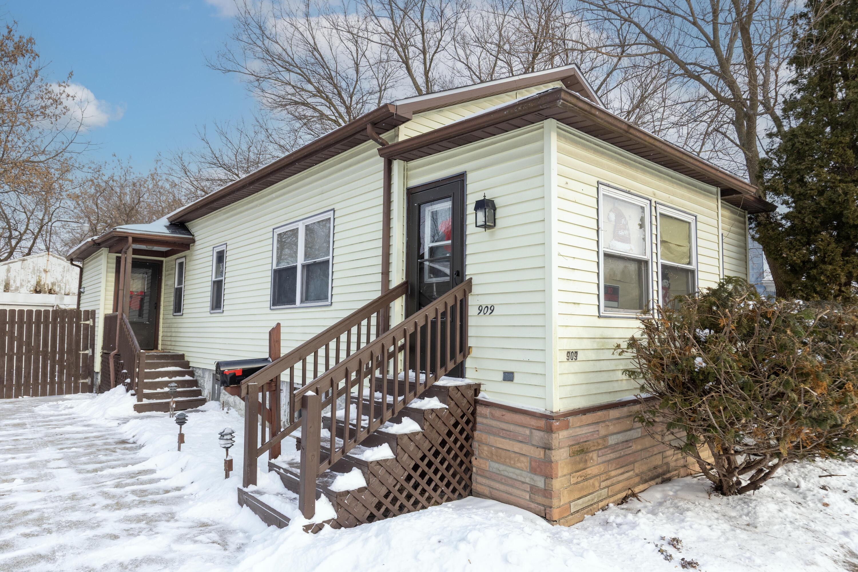 909 N Granger Street