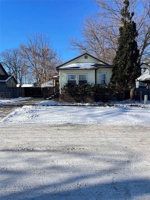 909 N Granger Street Saginaw City MI 48602