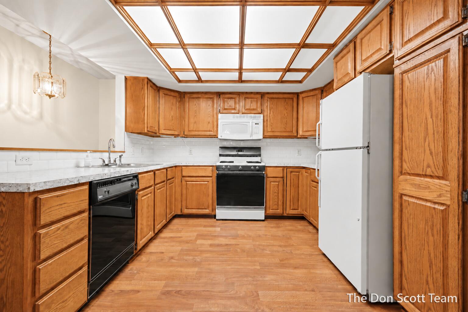 1134 Amberwood West Drive SW