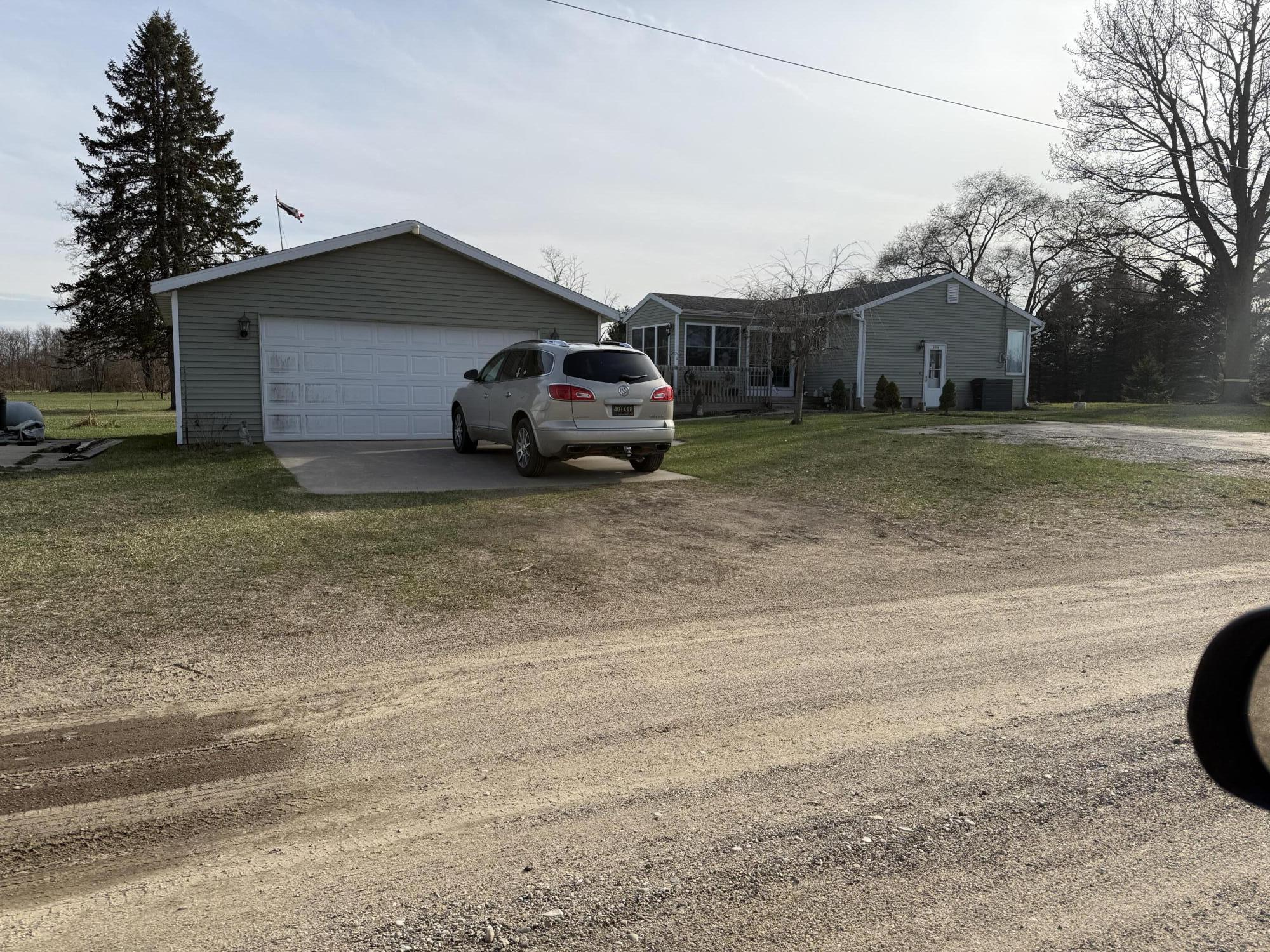 1050 Sidlauskas Drive NW